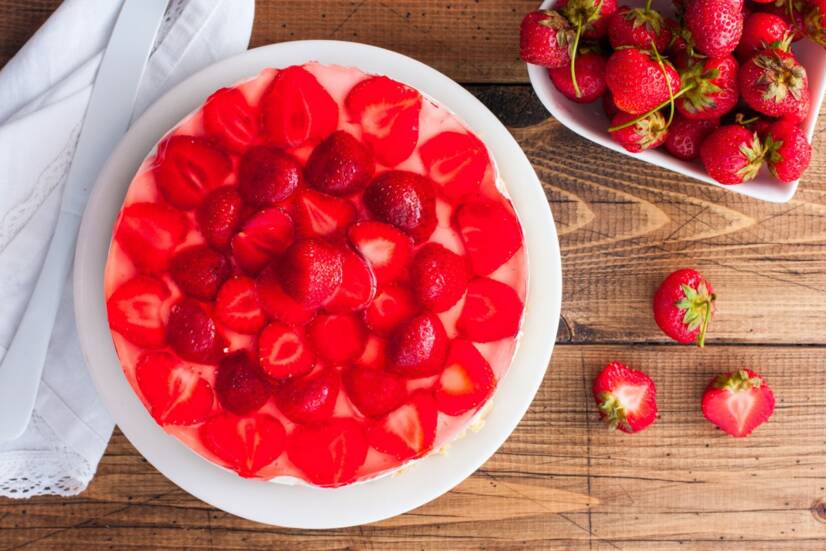 Veselīga zemeņu siera kūka ar maskarponi recepte